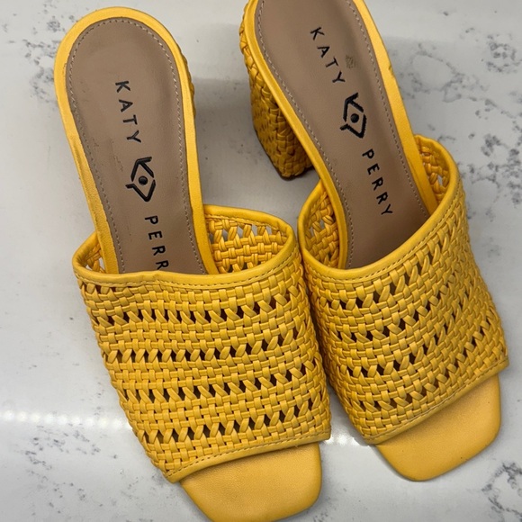 Katy Perry Collections Mustard Woven Wedges - Picture 2 of 7